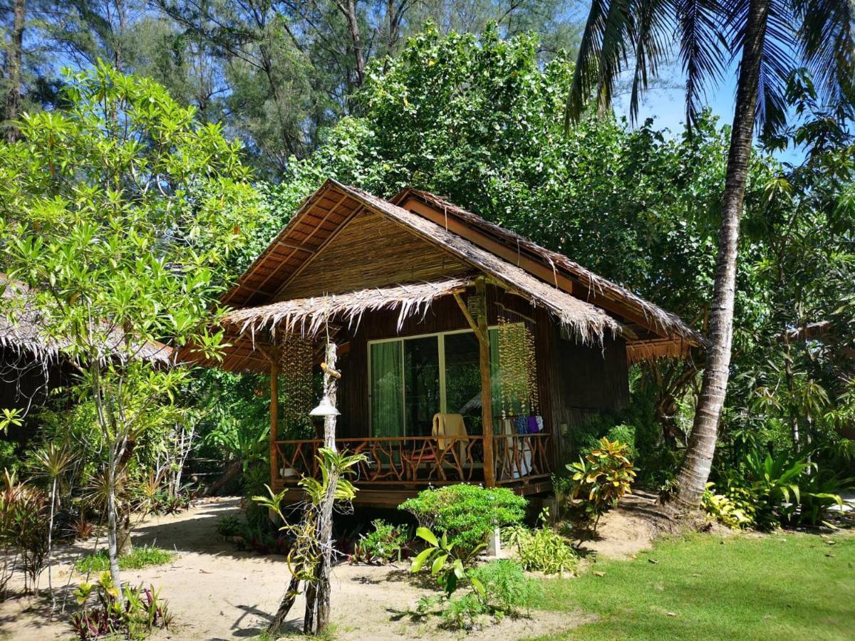 Hapla Beach Cottage Koh Kho Khao Island Esterno foto