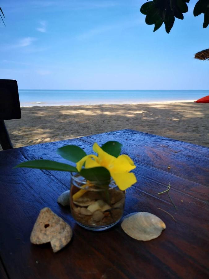 Hapla Beach Cottage Koh Kho Khao Island Esterno foto