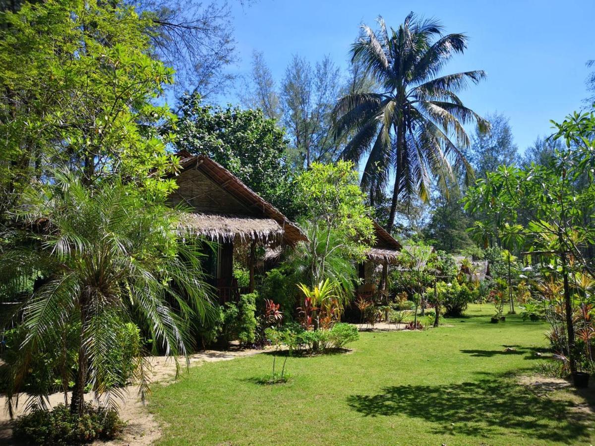 Hapla Beach Cottage Koh Kho Khao Island Esterno foto