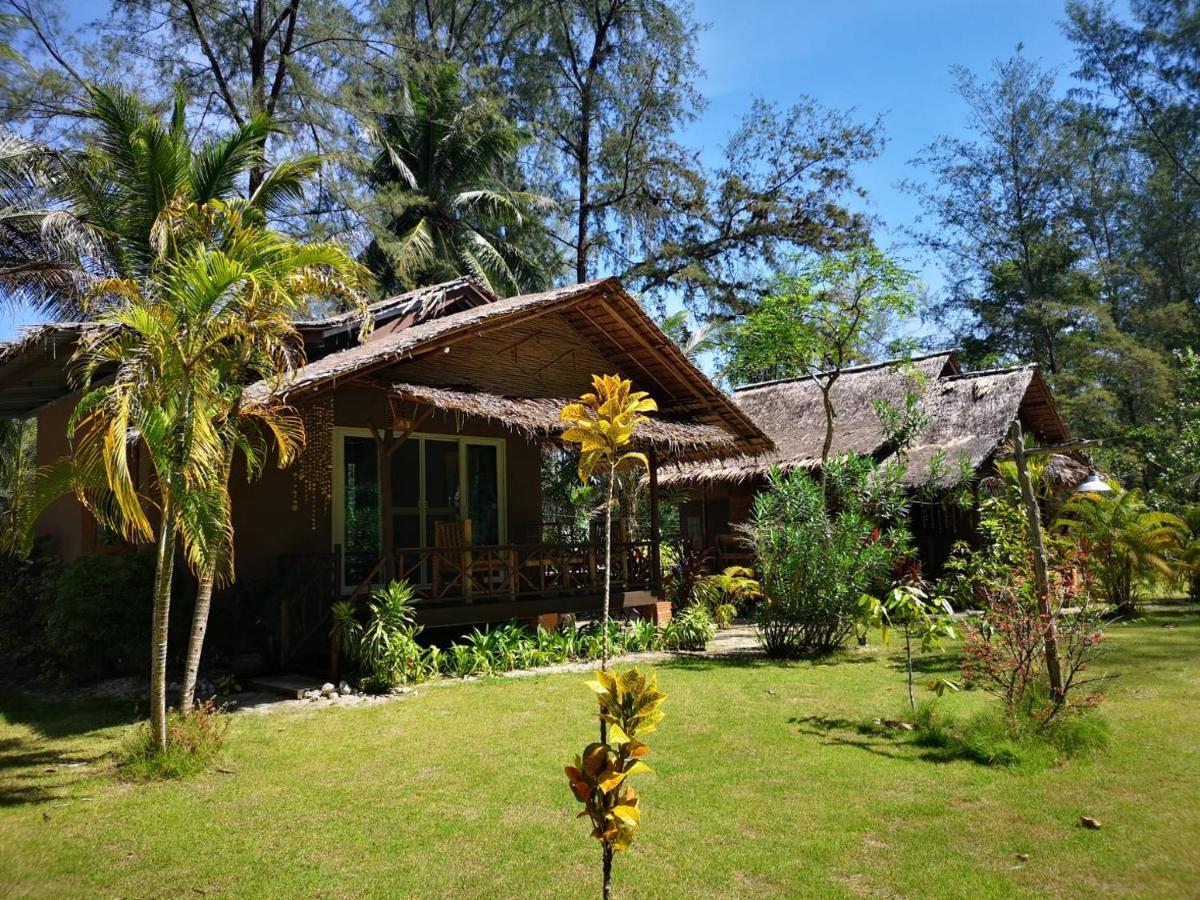 Hapla Beach Cottage Koh Kho Khao Island Esterno foto